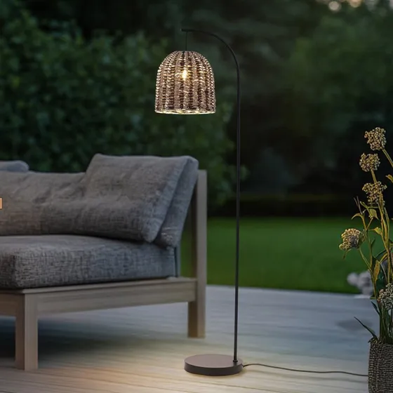 Lindby buiten vloerlamp Taryn, bruin, 172 cm, IP44