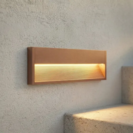Lucande Trevin LED buitenwandlamp, 40 cm, Roestbruin, IP65