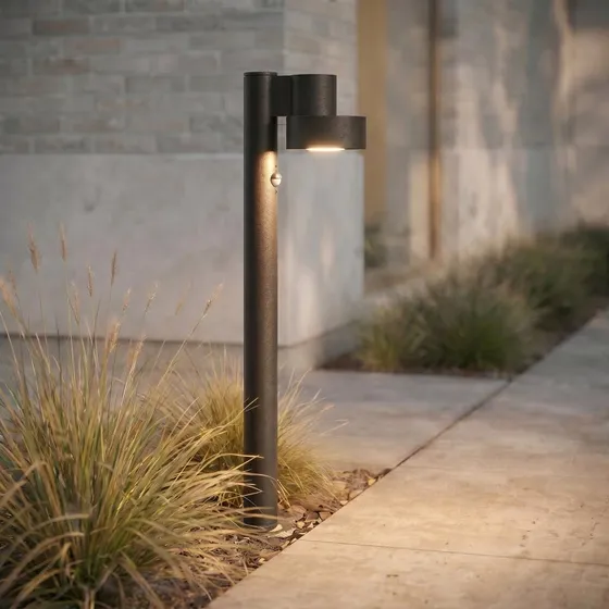 Lucande Elune LED tuinpadverlichting, zwart, sensor, 77 cm