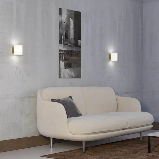 Herstal Evoke Wandlamp IP44 Small - Satin Messing/Opaalglas