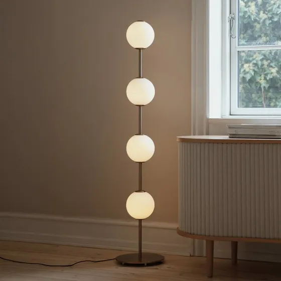 UMAGE Audrey LED vloerlamp - Messing - 128 cm