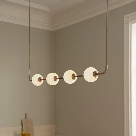 UMAGE Audrey LINEAR LED hanglamp - Messing - 118 cm - 4 bollen