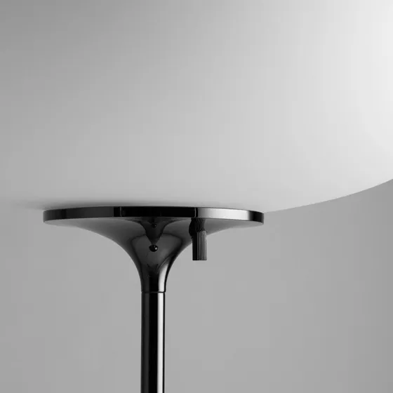 Gubi Stemlite vloerlamp - Zwart-chroom - 110 cm - Dimbaar