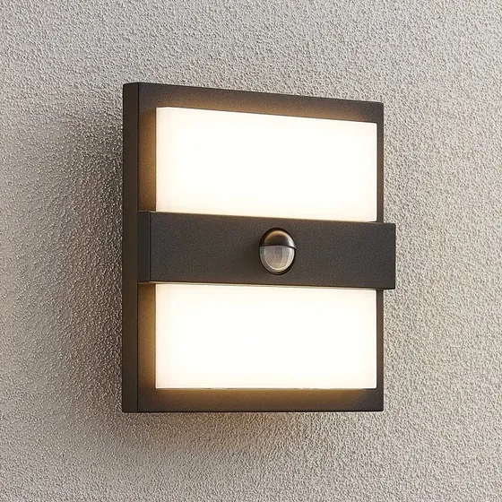 Lucande Gylfi LED Buitenwandlamp met Bewegingssensor, Zwart, 20 cm