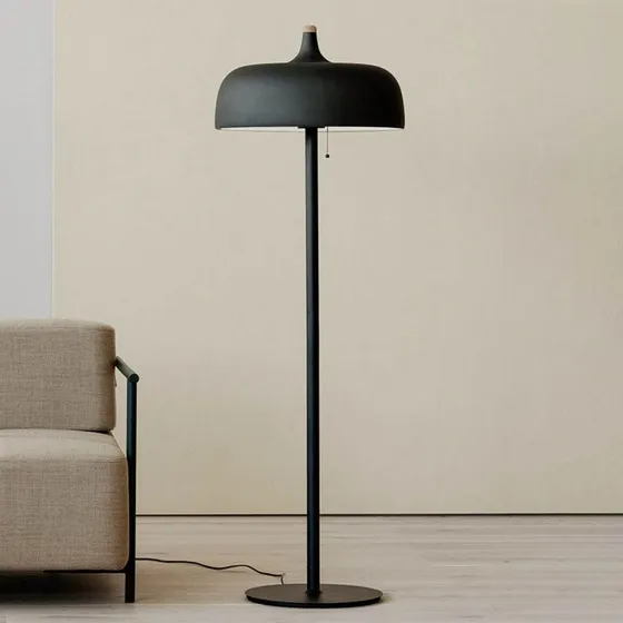 Northern Acorn Vloerlamp - Mat Zwart
