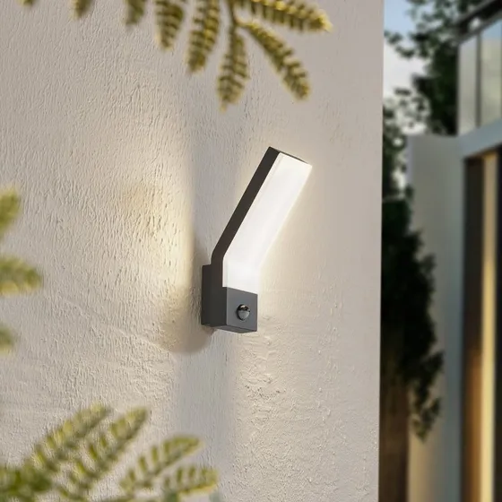 Lindby Korvik LED Buitenwandlamp met Bewegingssensor, Antraciet