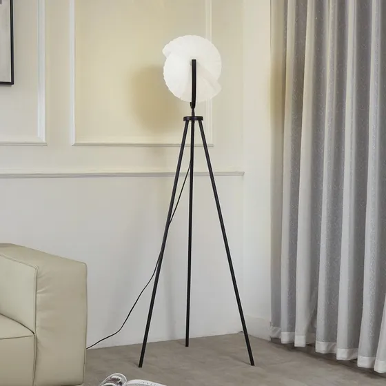 Lucande Helva Vloerlamp - Scandinavisch Design - Zwart/Wit