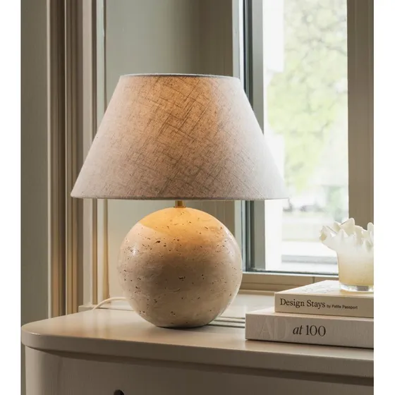 Globen Lighting Castello Tafellamp - Beige Travertijn & Linnen