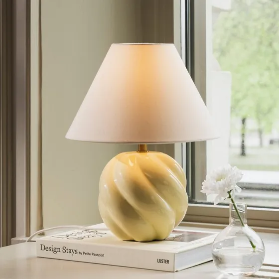Globen Lighting tafellamp DAHLIA, beige/geel, 31 cm