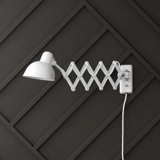 Fritz Hansen Kaiser Idell 6718-W Wandlamp - Glans Wit