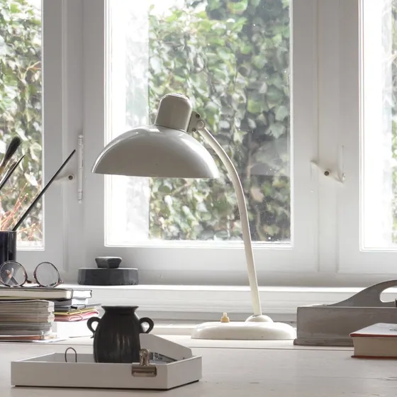Fritz Hansen Kaiser Idell 6556-T Tafellamp - Glanz Wit