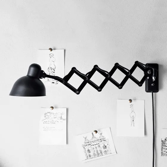 Fritz Hansen Kaiser Idell 6718-W Wandlamp - Matzwart