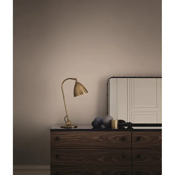 GUBI Bestlite BL2 Tafellamp Ø16 Geelkoper/Matte Wit