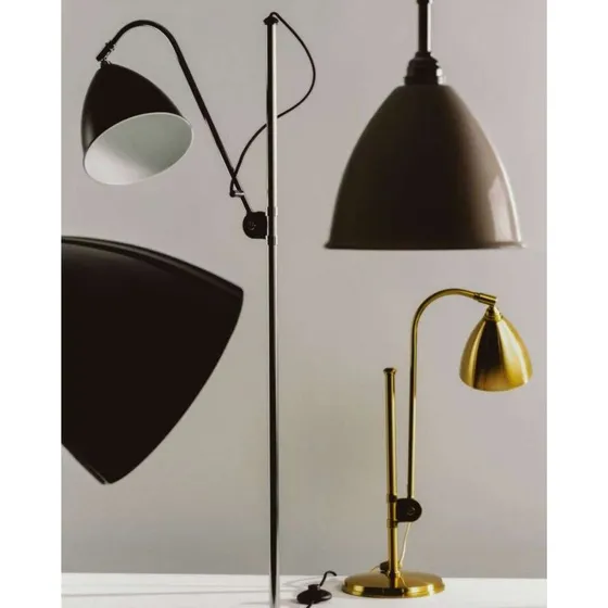 GUBI Bestlite BL3 vloerlamp, Ø 21 cm, Zwart/Messing