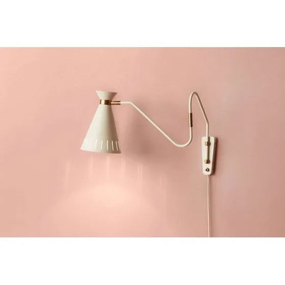 Warm Nordic Cone wandlamp - Warmwit - Messing details