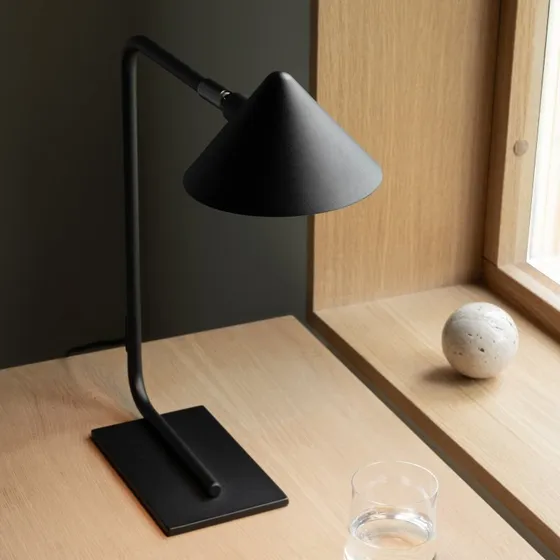 Watt & Veke Kuro tafellamp zwart, 40 cm