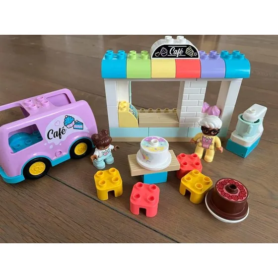LEGO Duplo Stadsbakkerij 10928 met foodtruck en figuren