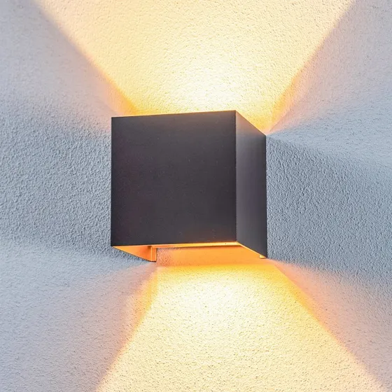 Lindby Nivar LED Buitenwandlamp - Hoekig - Zwart/Goud - 10 cm