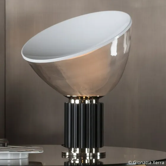 Flos Taccia LED (PMMA) Tafellamp - Zwart