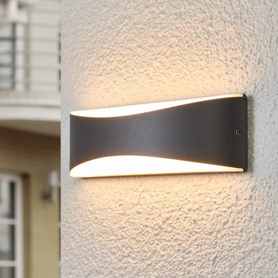 Lucande Akira LED Buitenwandlamp - Antraciet - 23cm