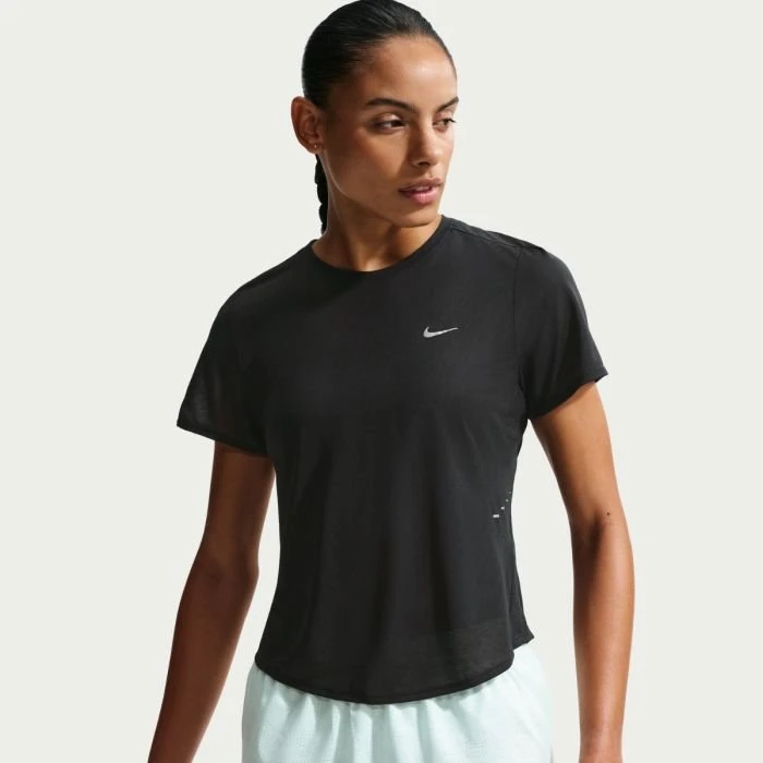 Nike Swift Breathe SS Tee Mt. L Dames - Zwart