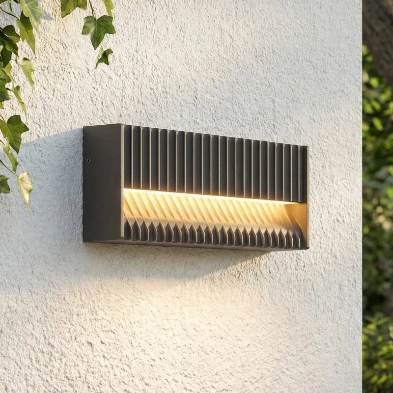 Lucande Tavion LED Buitenwandlamp - Antraciet - 25 cm - IP65