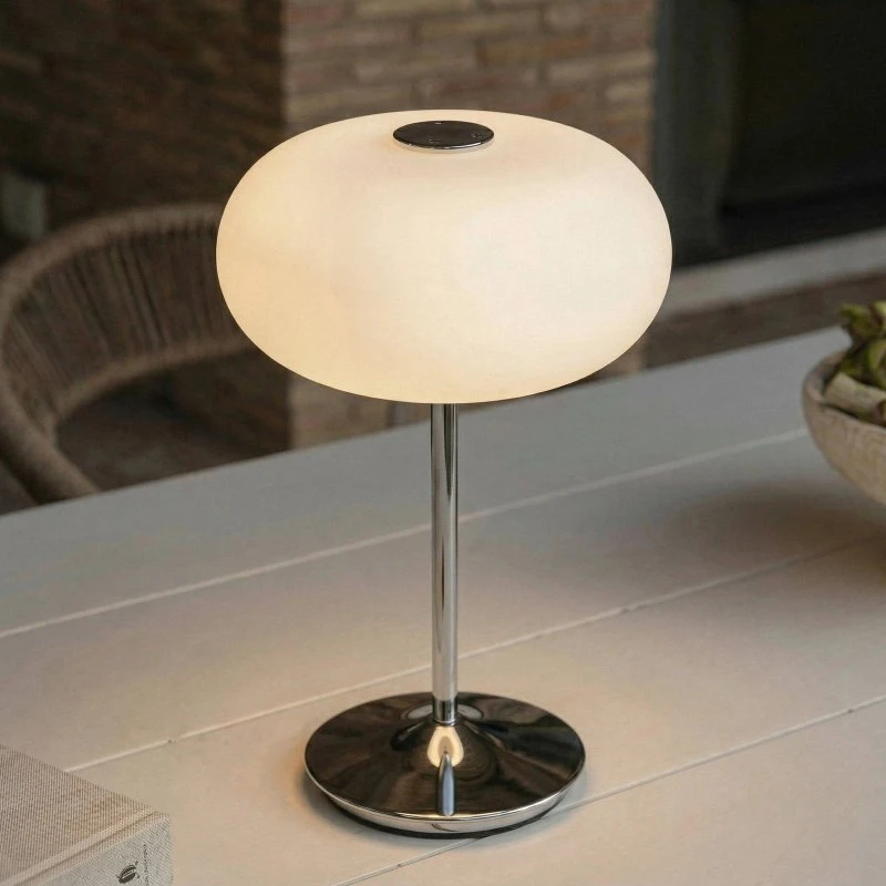 Lucande Anoria LED-tafellamp op accu, Chroom/Wit, Glas