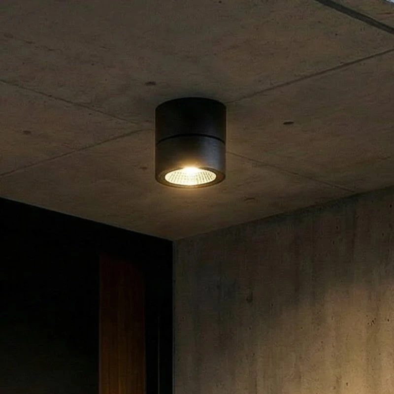 Lindby Nolivar LED plafondspot, zwart, Ø 9 cm, IP54