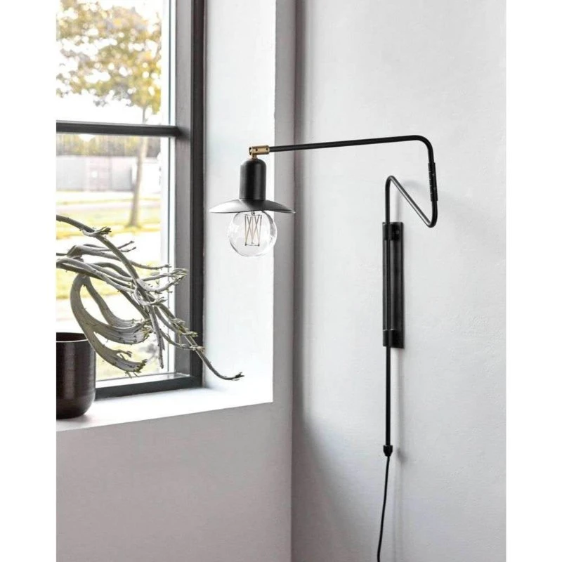 House Doctor Swing Wandlamp Zwart