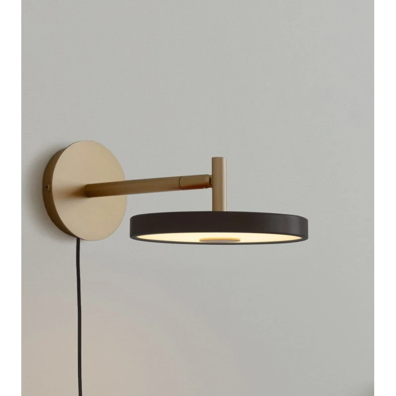 UMAGE LED Wandlamp Asteria Short - Zwart/Messing