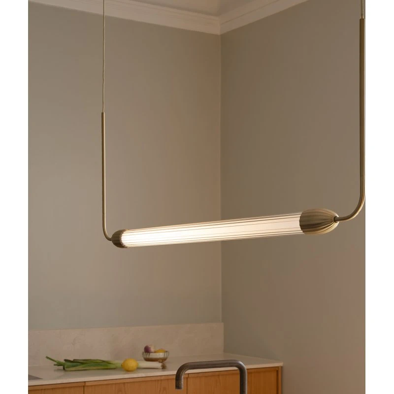 UMAGE LEMON SQUEEZE LINEAR hanglamp, messing, 138 cm, GU10