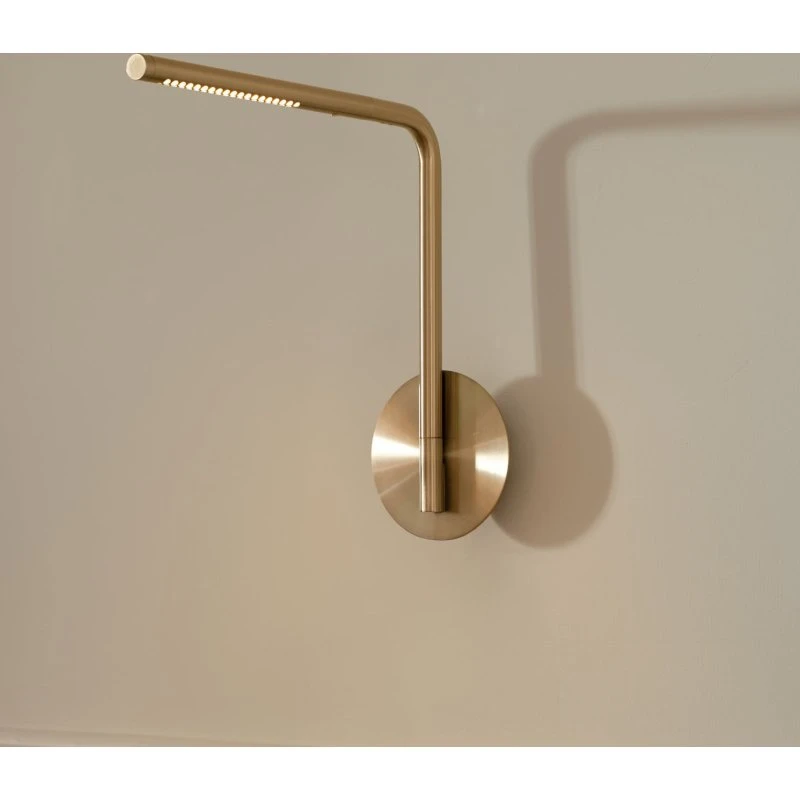 UMAGE LED wandlamp Omni Pivot, messing, dimbaar