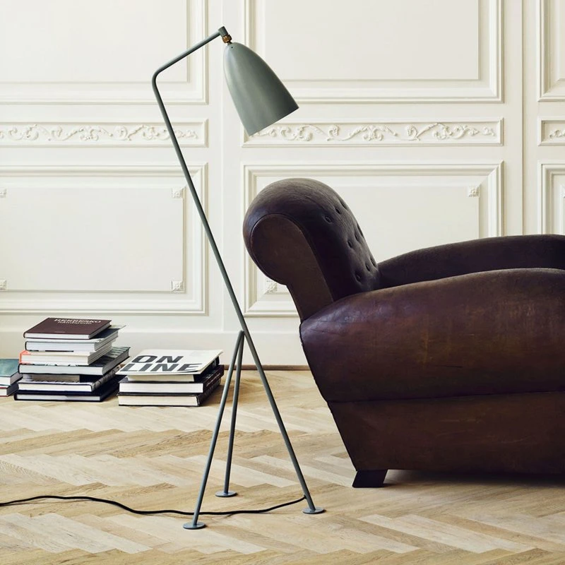 Gubi Gräshoppa vloerlamp grijs - Design iconisch driepoot