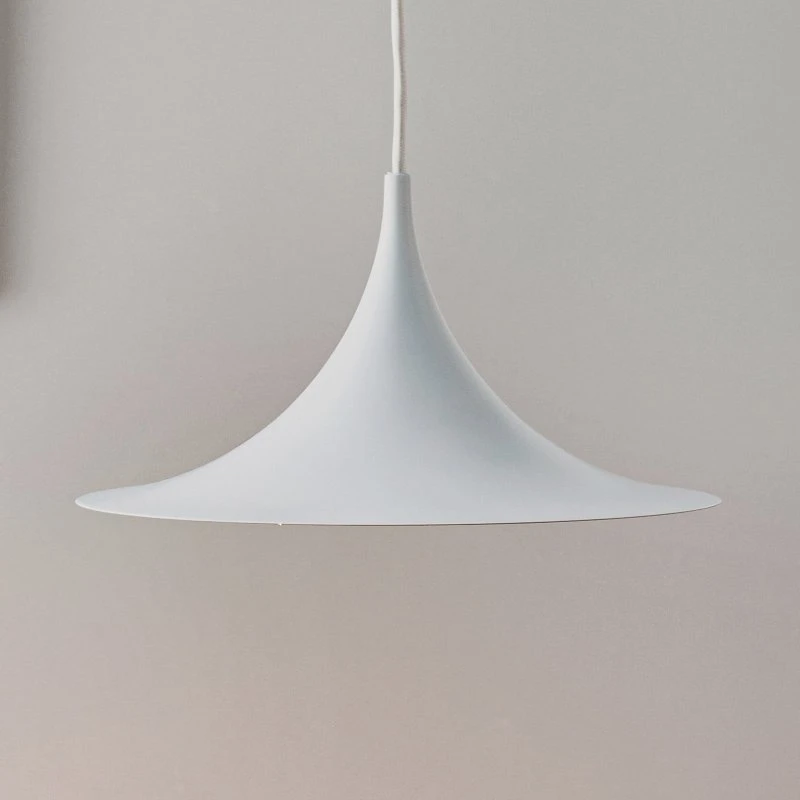 Gubi Semi Hanglamp Ø30 mat wit