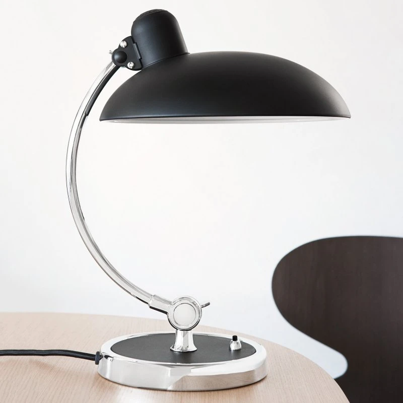 Fritz Hansen Kaiser Idell Luxus tafellamp - Zwart/Chroom