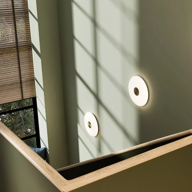 Northern LED wandlamp Glint, Ø 25 cm, opaalwit glas