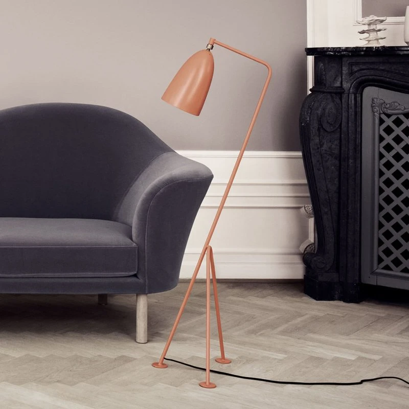 Gubi Gräshoppa vloerlamp - Vintage Rood