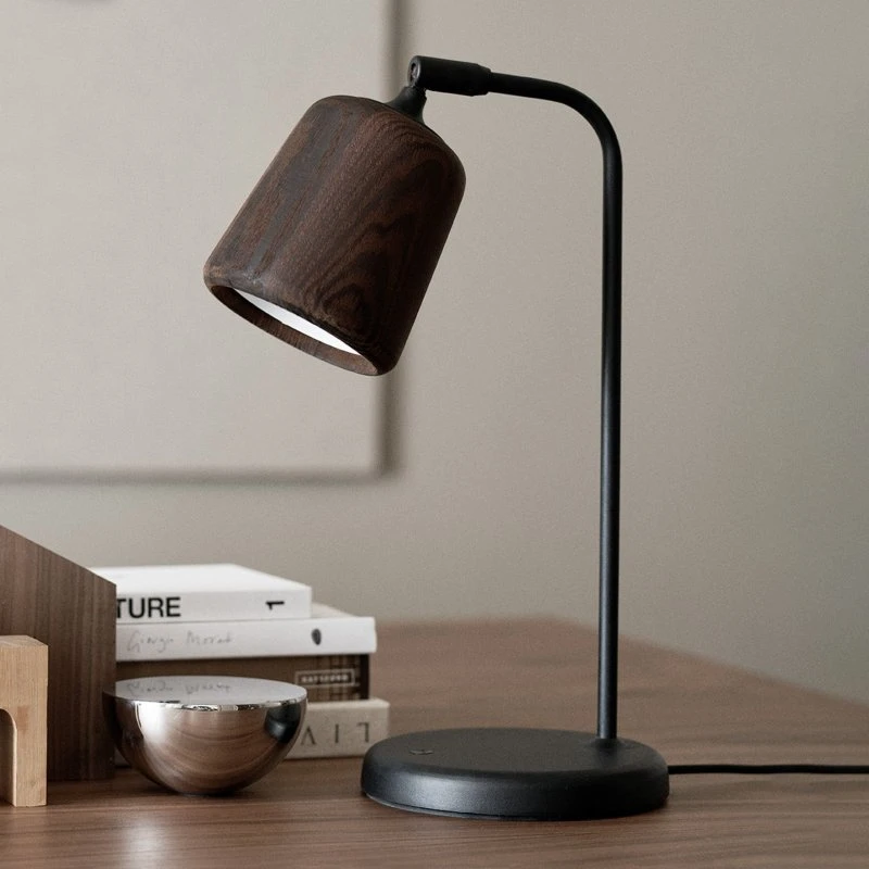 New Works Material Tafellamp - Smoked Oak