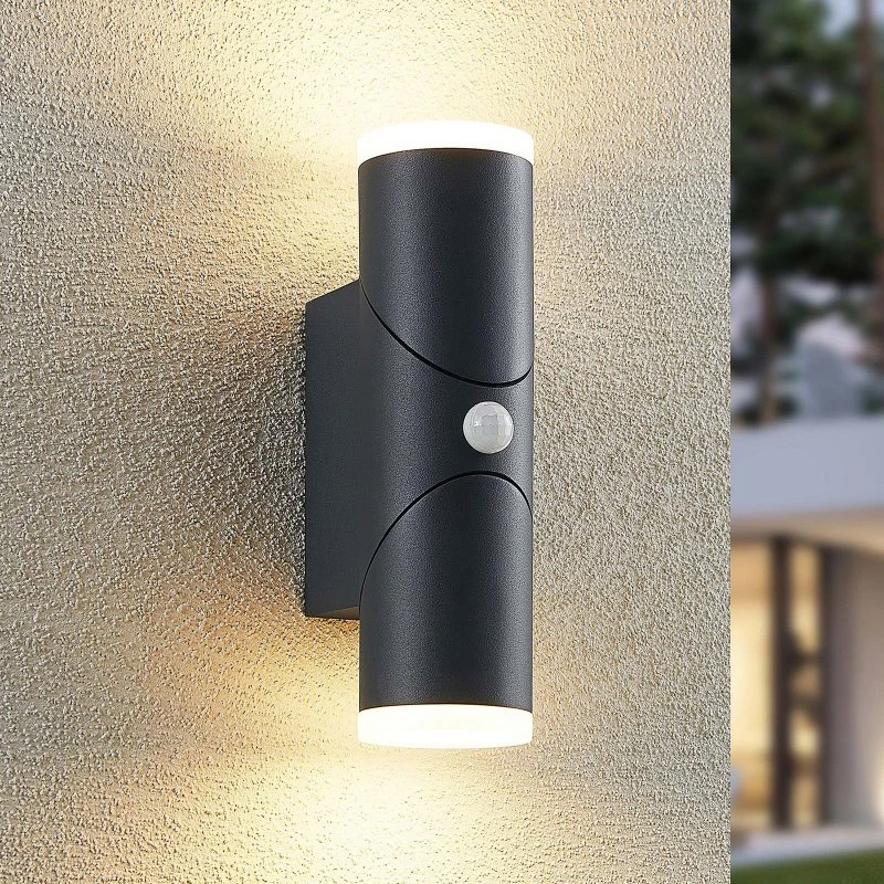 Lindby Aspyn LED Buitenwandlamp met Bewegingssensor, Zwart