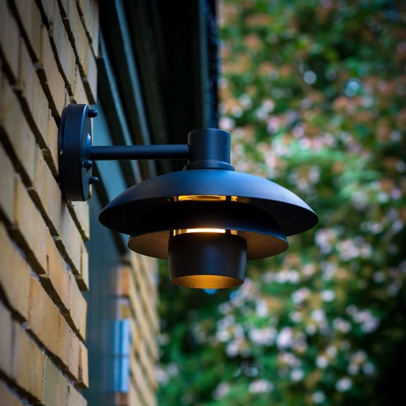 Dyberg Larsen Morph buitenwandlamp Ø24 zwart