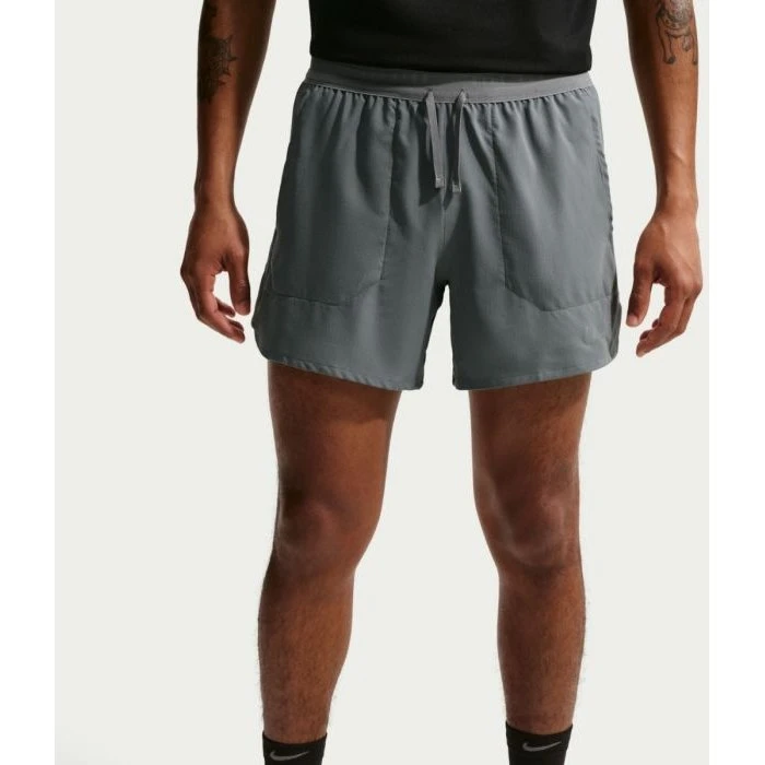 Nike Dri-FIT Stride 5 Inch Shorts Mt. S Grijs