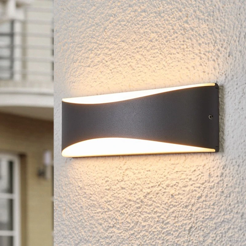 Lucande Akira LED Buitenwandlamp - Antraciet - 23cm