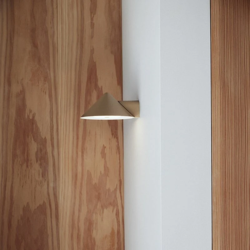 FRANDSEN Grasp LED wandlamp op accu, zandgrijs, 15 cm